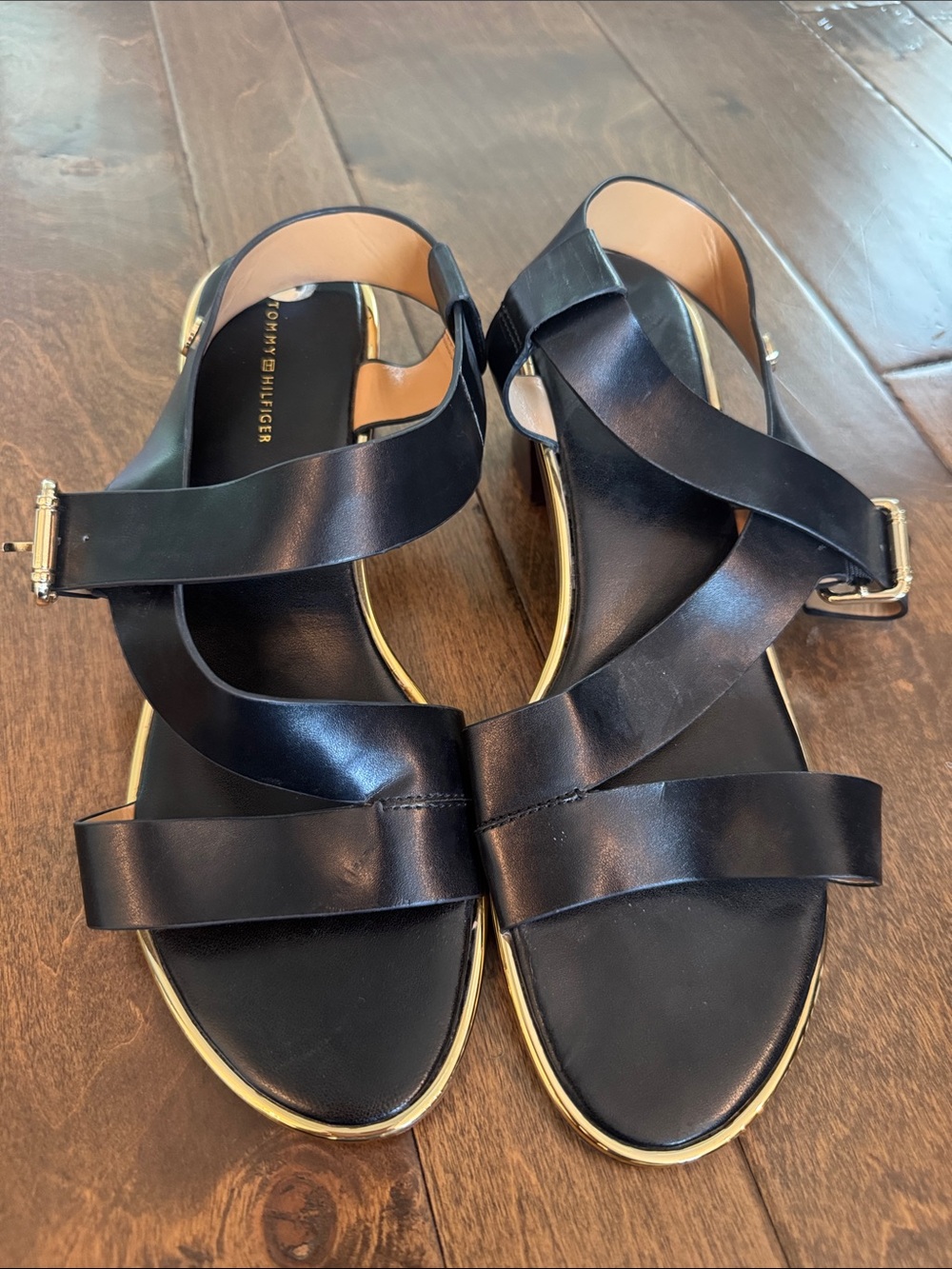 Size 11 Tommy Hilfiger Black Leather Gold-Trim Crisscross Sandals